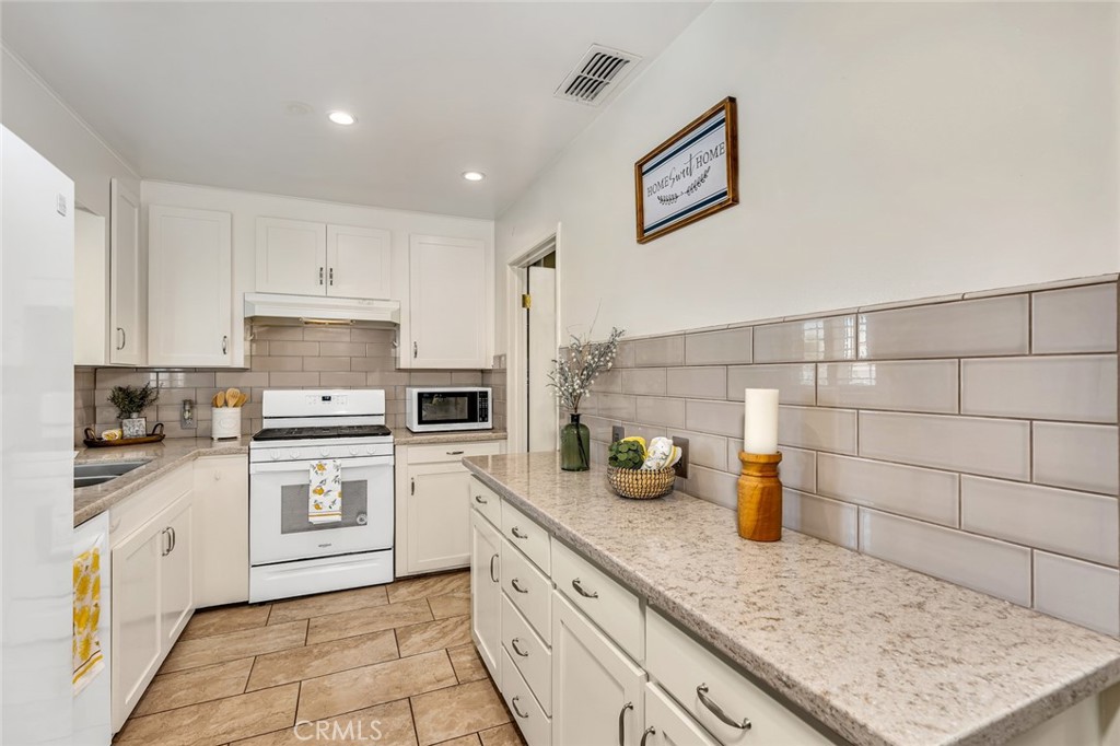1586 Underwood Ave, Atwater, CA 95301