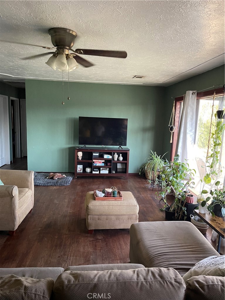 537 Drakeley Ave, Atwater, CA 95301