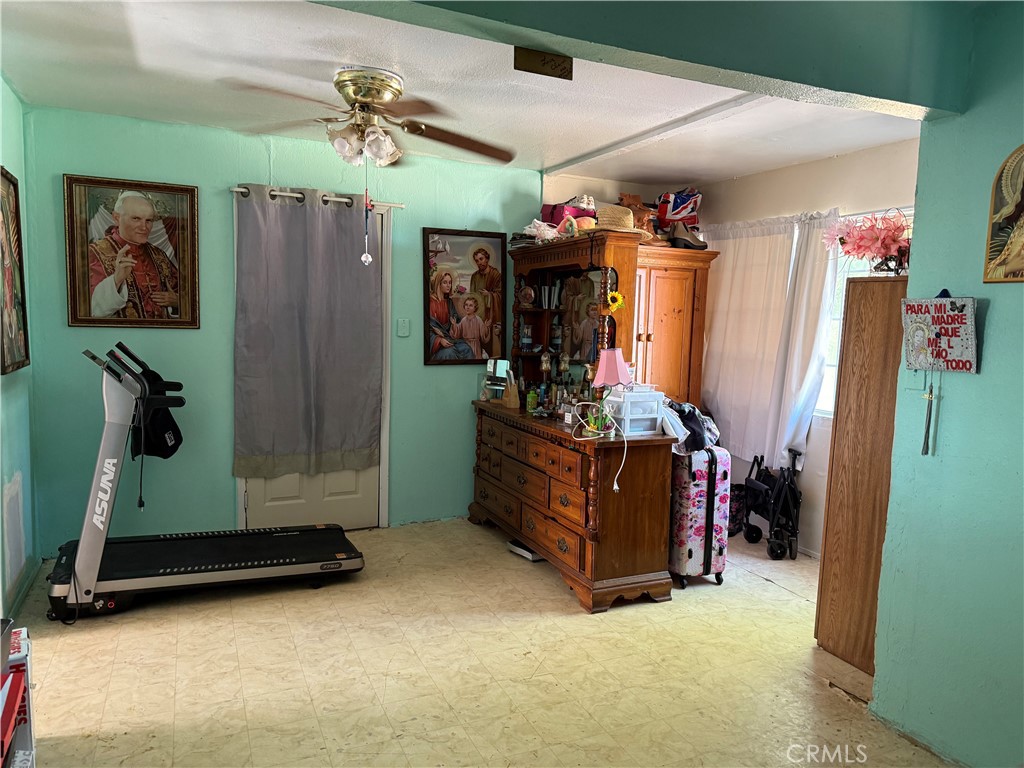 1236 Hull Rd, Atwater, CA 95301