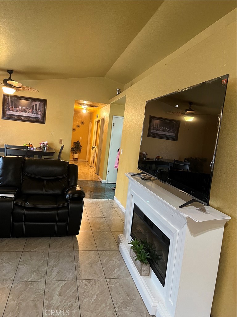 1395 Vine St, Atwater, CA 95301