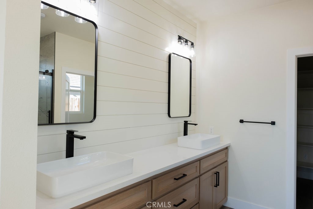 190 Kelly Ct, Atwater, CA 95301