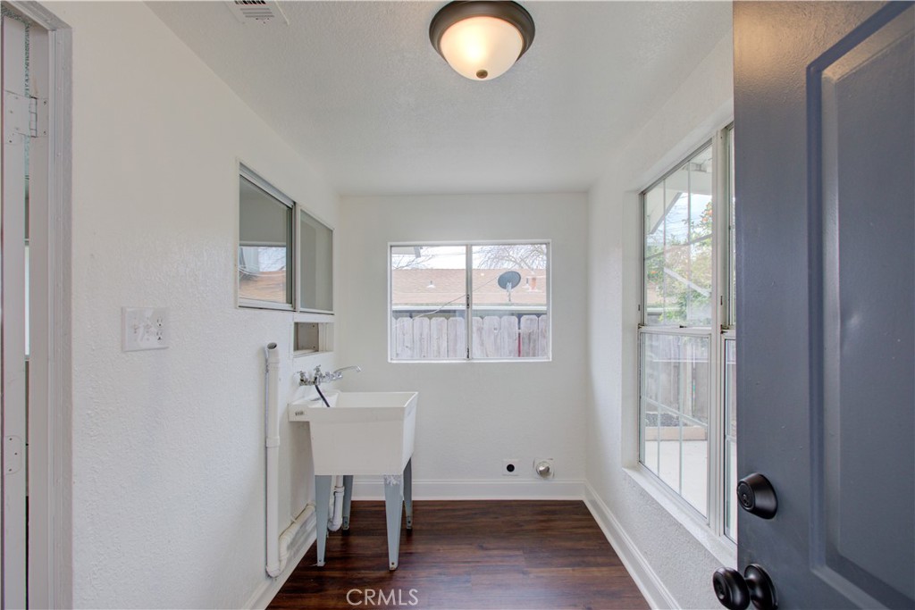 1241 6th St, Atwater, CA 95301