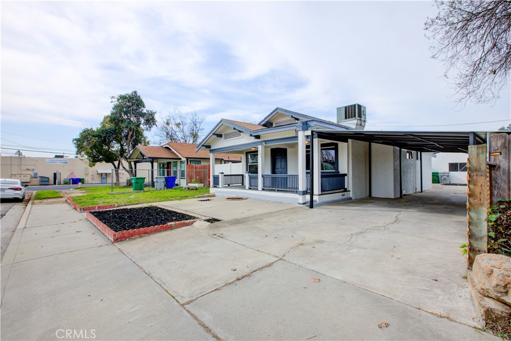 1241 6th St, Atwater, CA 95301