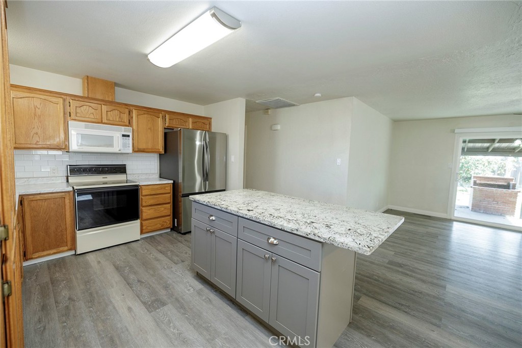 2246 First St, Atwater, CA 95301