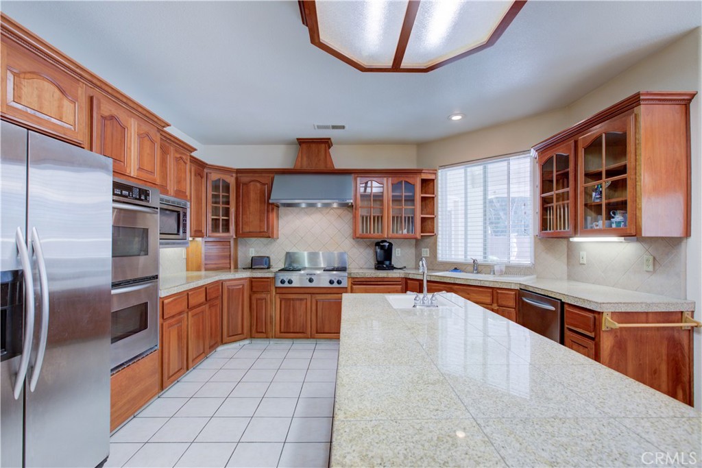 5261 Lucille Ln, Atwater, CA 95301