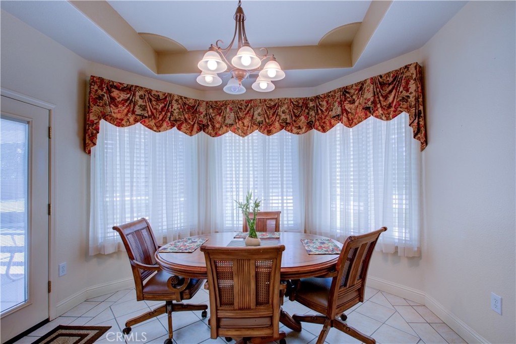 5261 Lucille Ln, Atwater, CA 95301