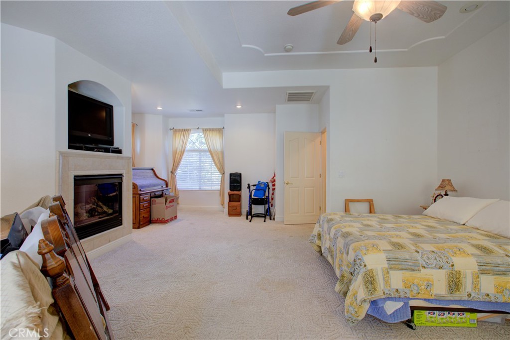 5261 Lucille Ln, Atwater, CA 95301