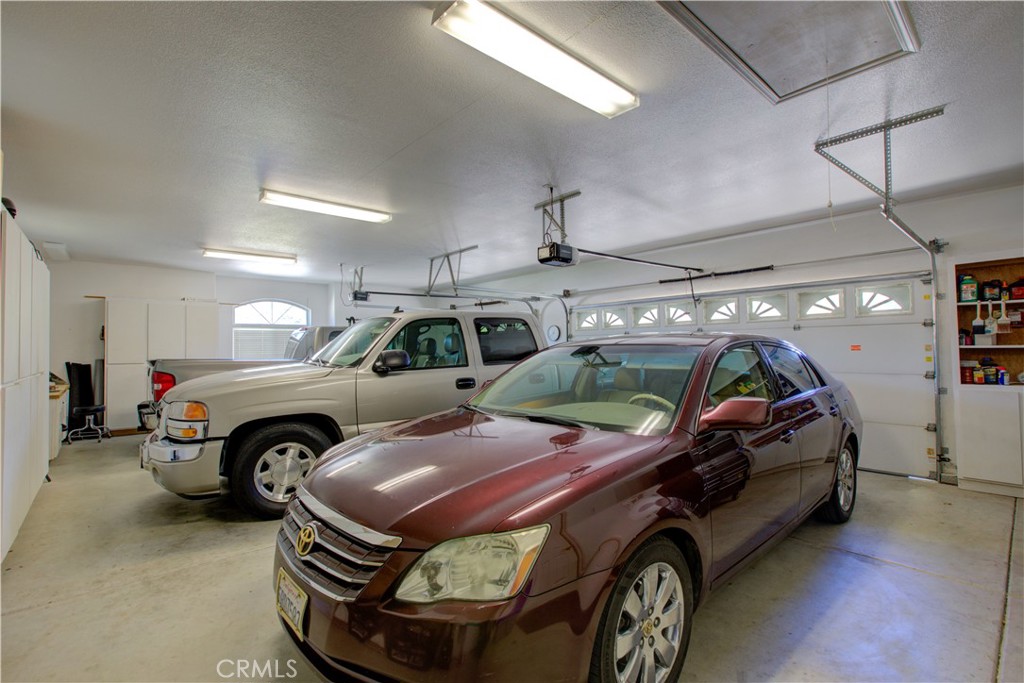 5261 Lucille Ln, Atwater, CA 95301