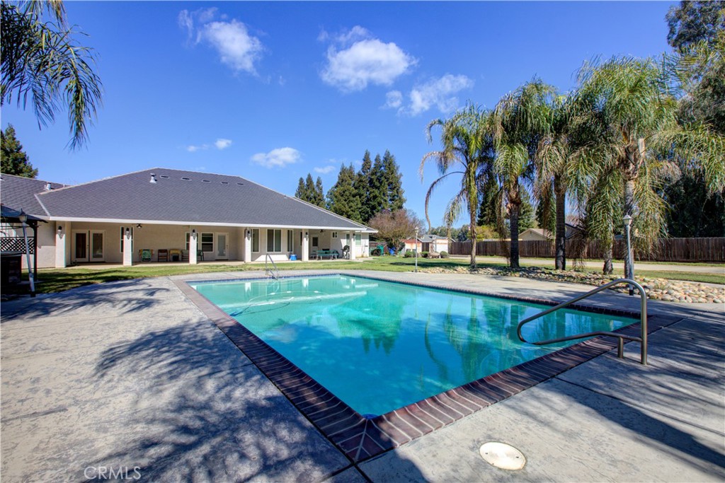 5261 Lucille Ln, Atwater, CA 95301