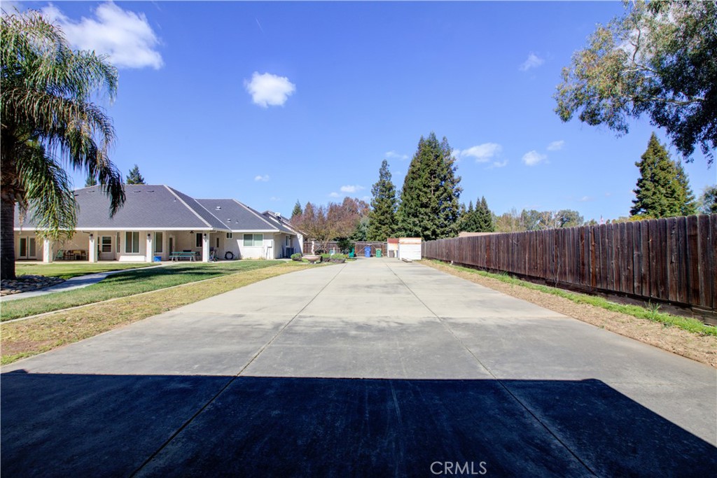 5261 Lucille Ln, Atwater, CA 95301