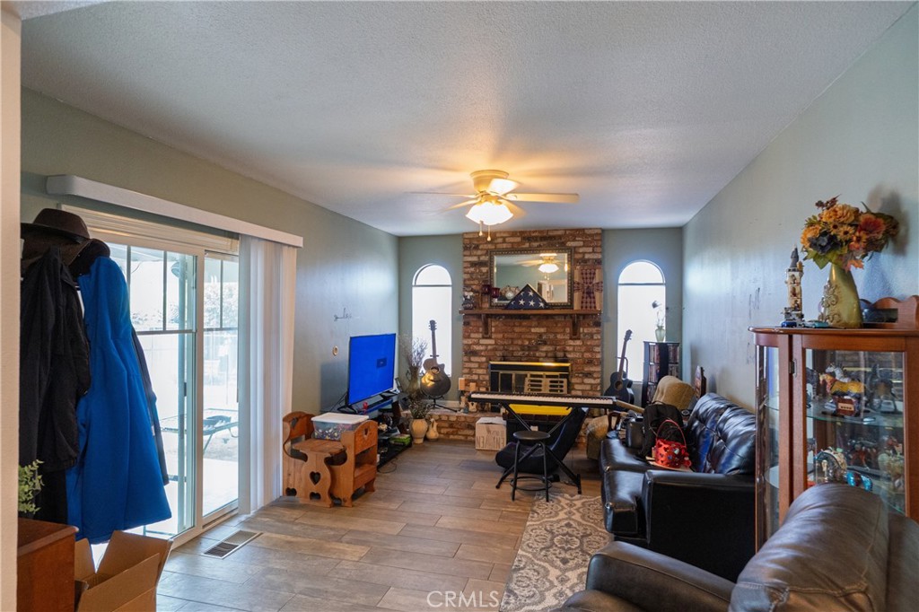 2390 Fruitland Ave, Atwater, CA 95301