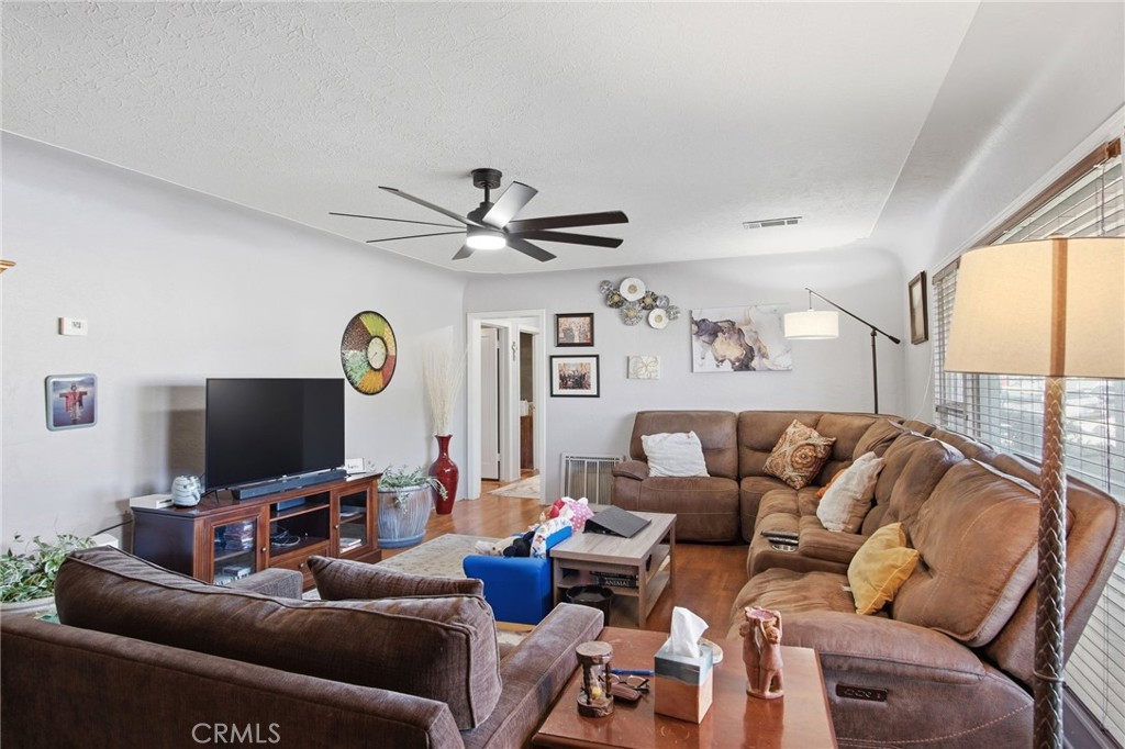 1701 Eucalyptus, Atwater, CA 95301