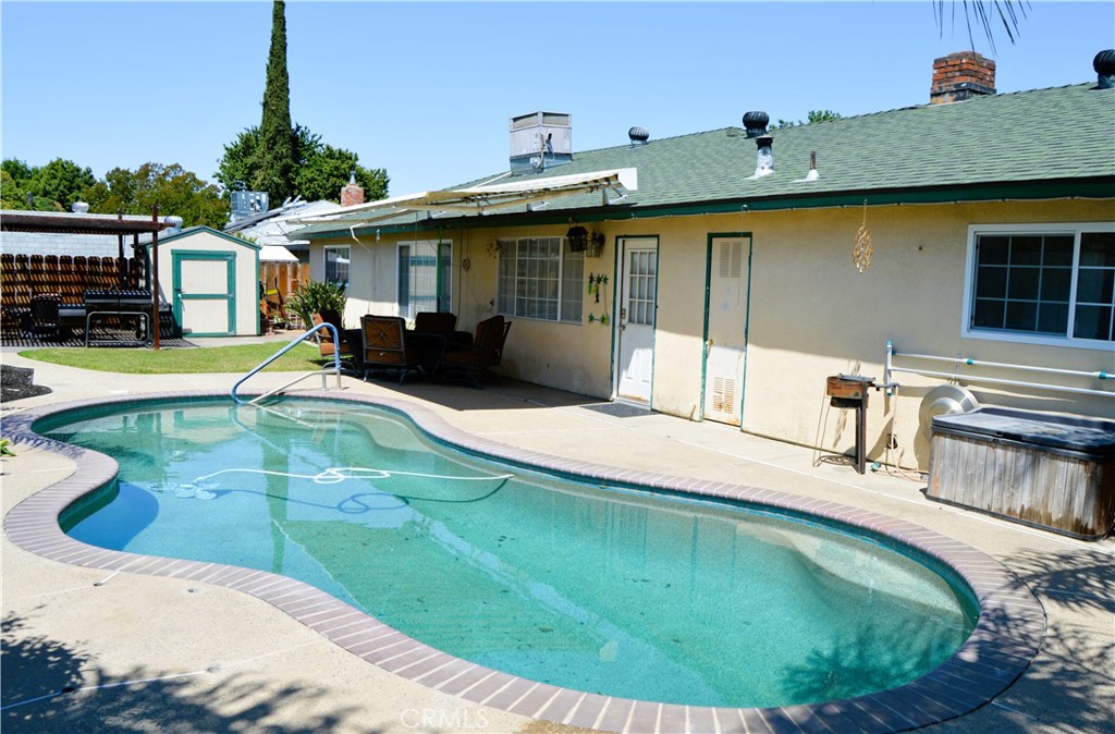 380 Tammy Dr, Atwater, CA 95301