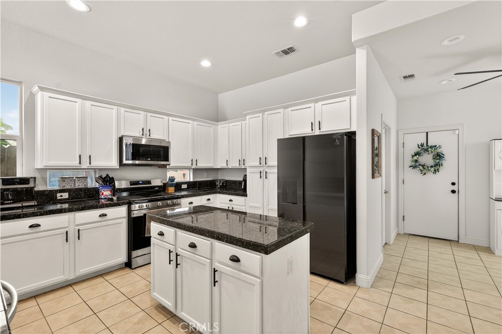 860 Sandstone Way, Atwater, CA 95301