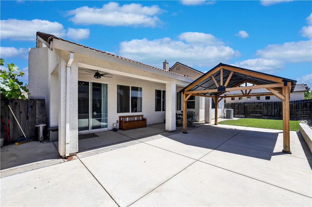 860 Sandstone Way, Atwater, CA 95301