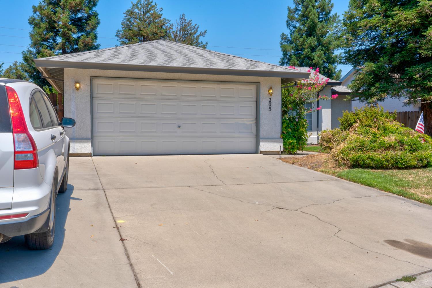 205 Clipper Ct, Atwater, CA 95301