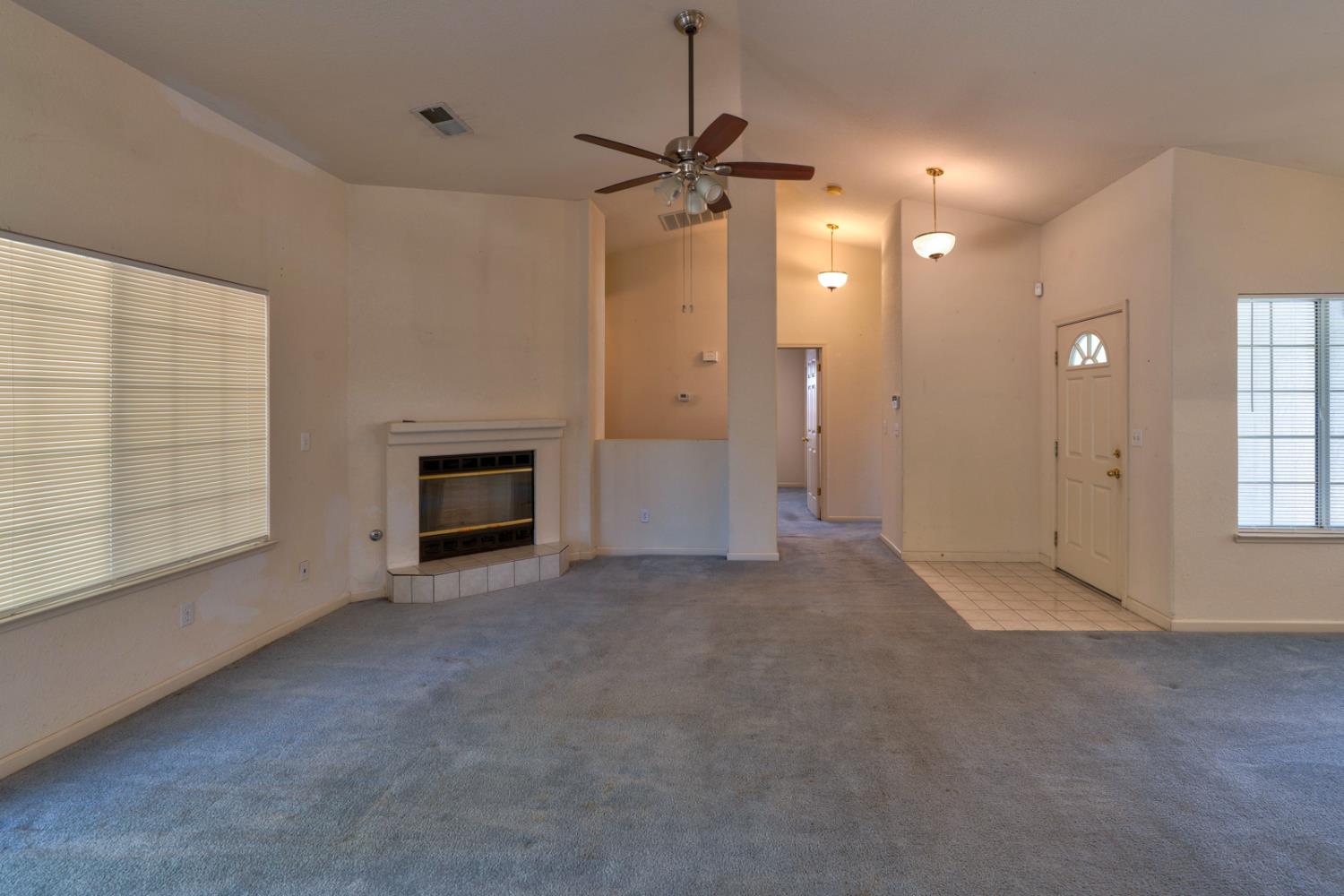 205 Clipper Ct, Atwater, CA 95301
