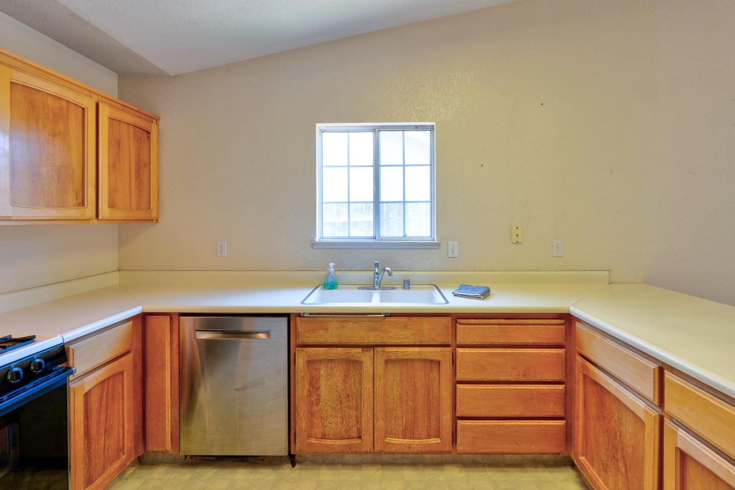 205 Clipper Ct, Atwater, CA 95301