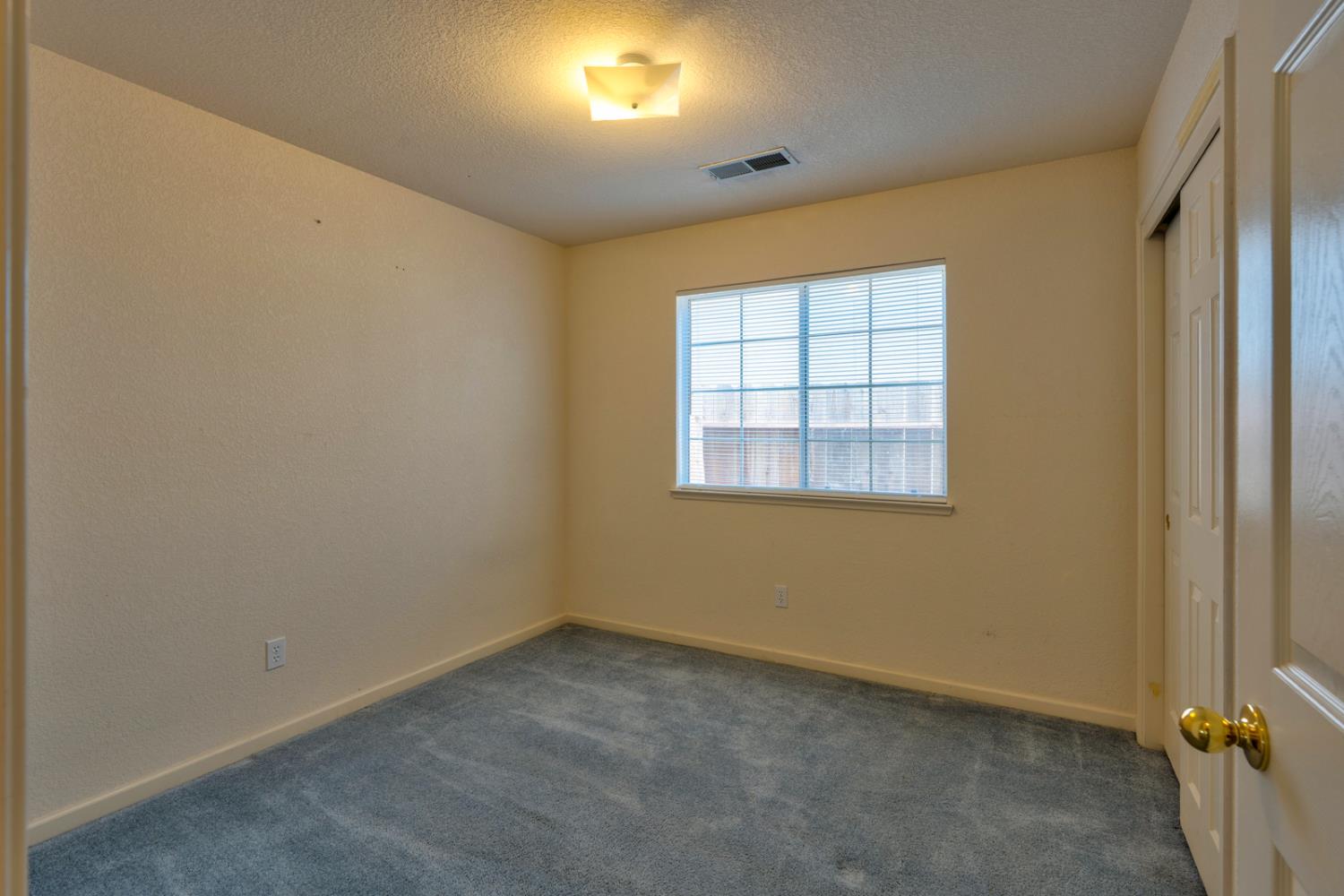 205 Clipper Ct, Atwater, CA 95301