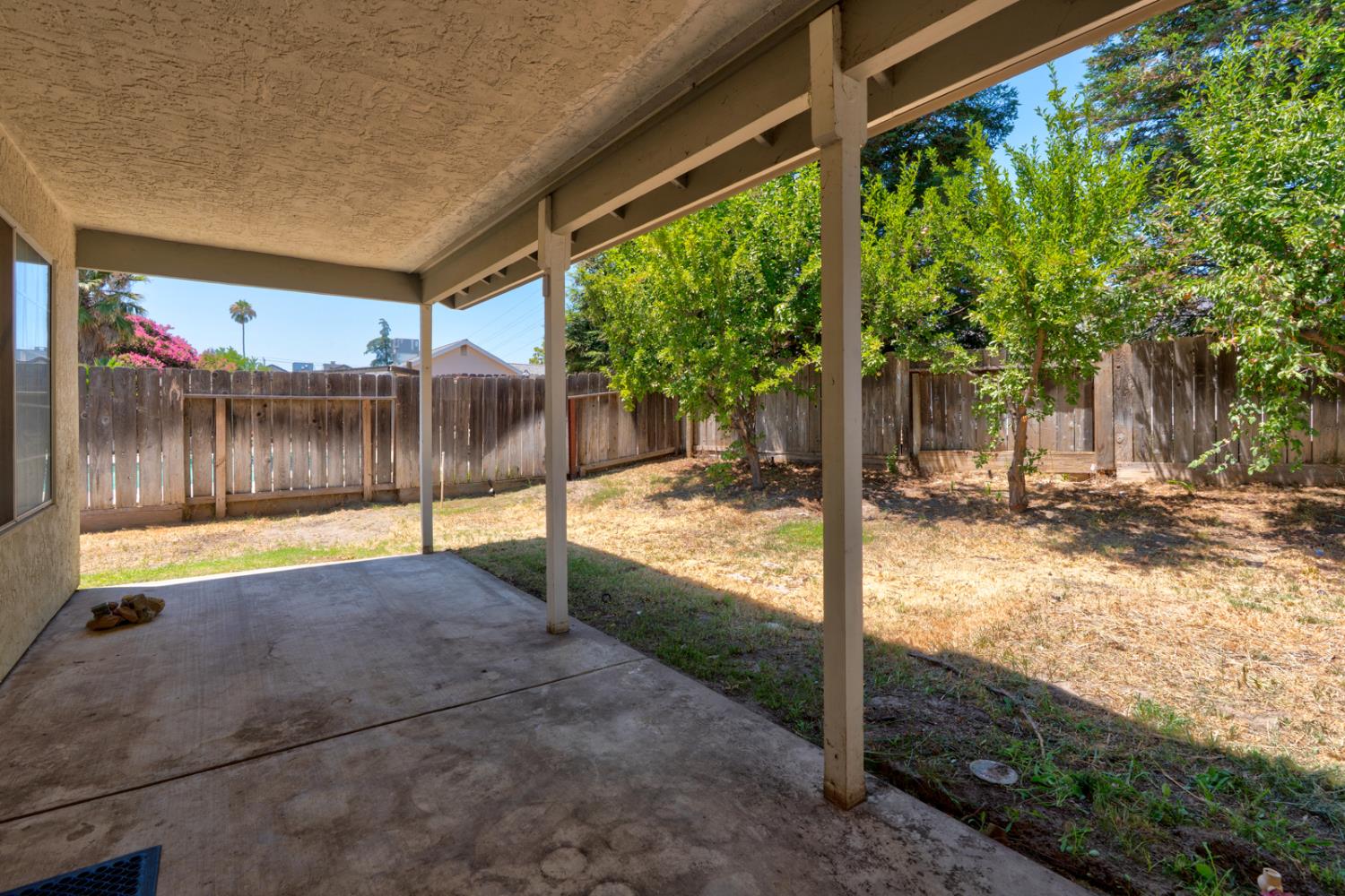 205 Clipper Ct, Atwater, CA 95301