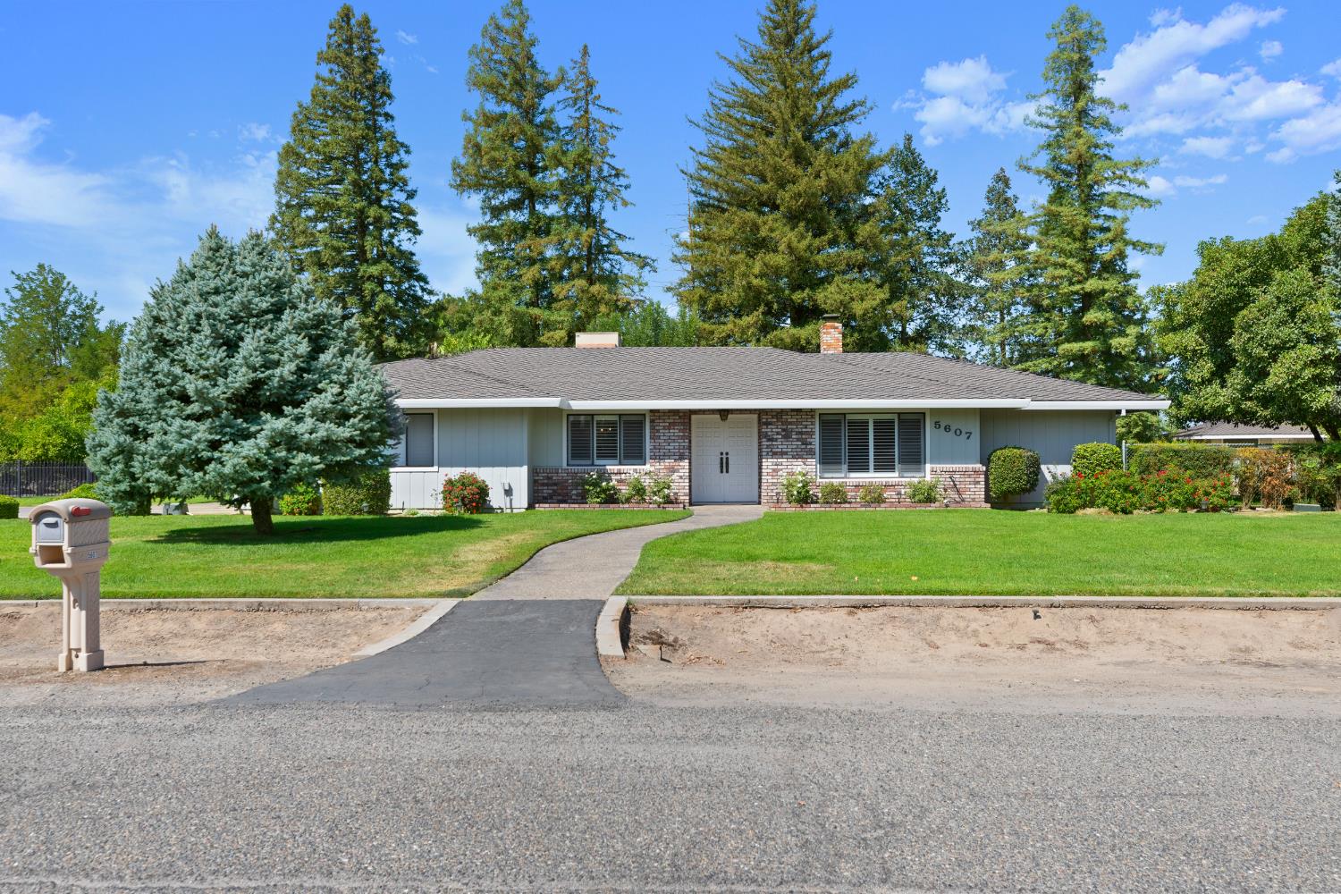 5607 Celestial Dr, Atwater, CA 95301