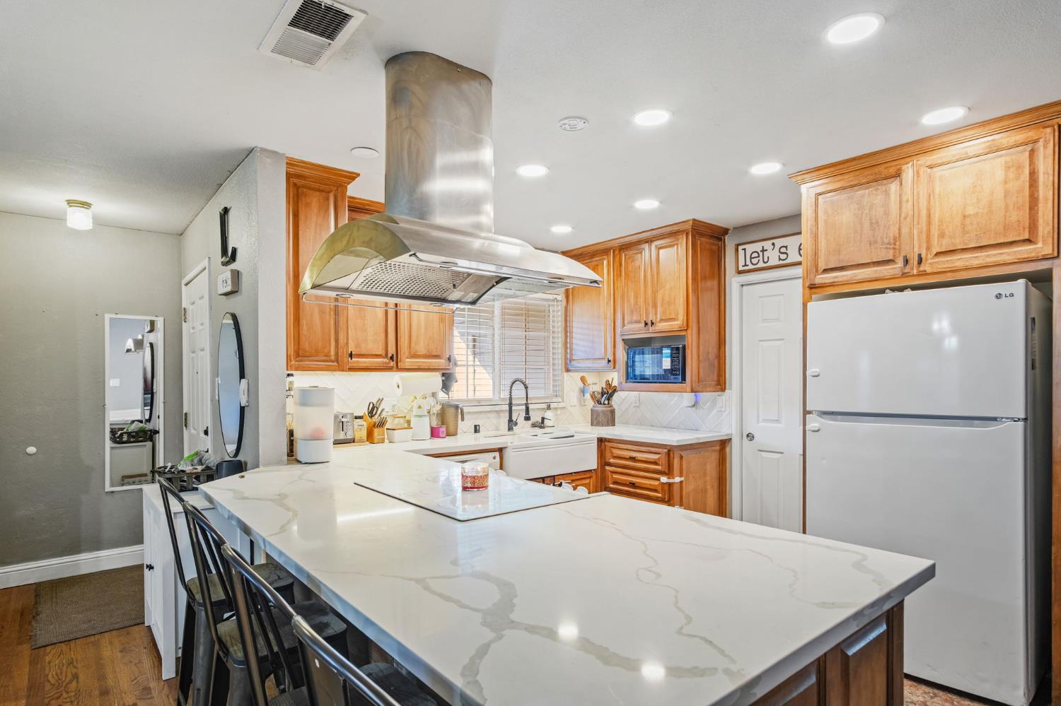 1870 Eucalyptus St, Atwater, CA 95301