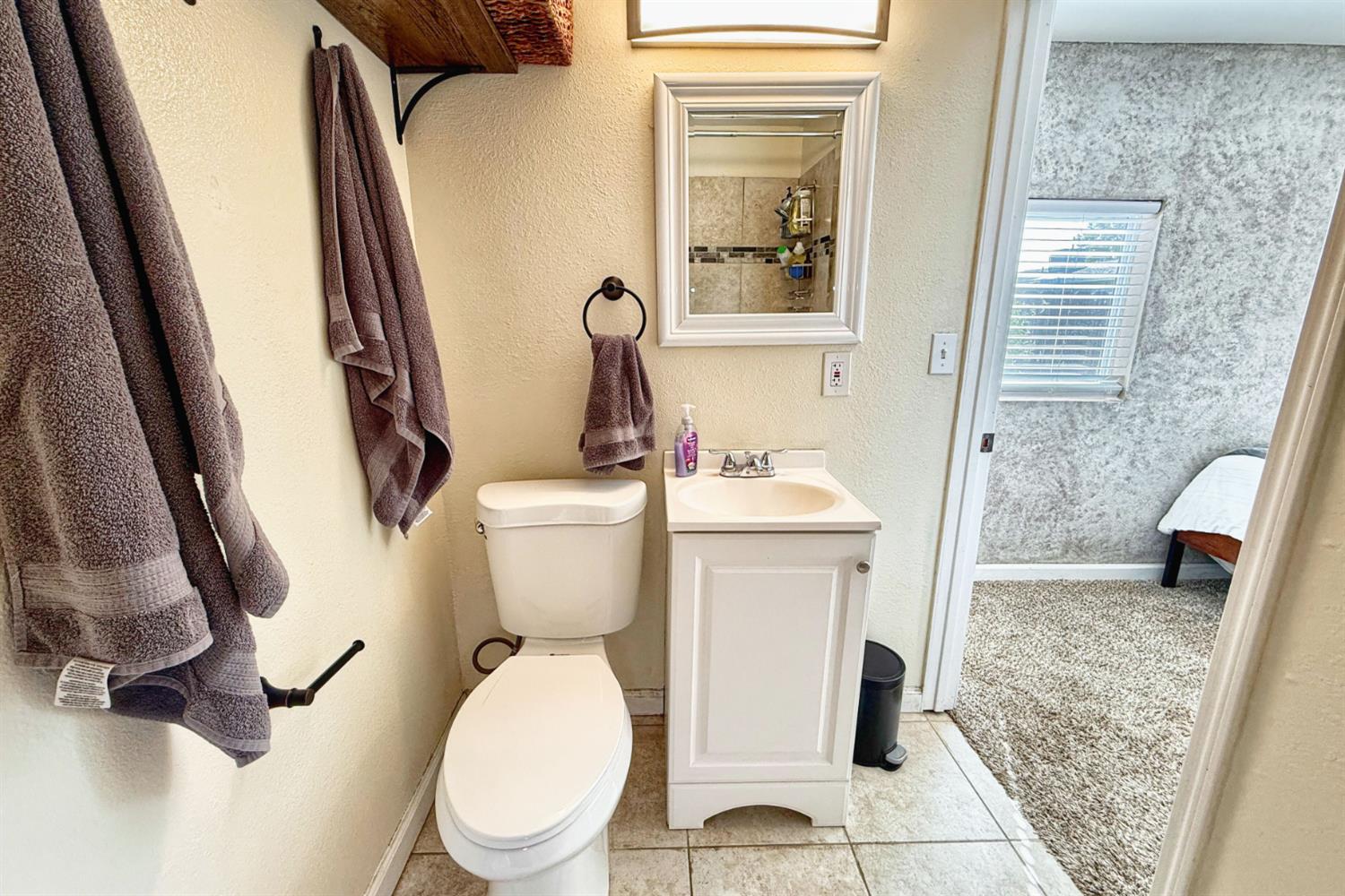 2638 Valley Dr, Atwater, CA 95301