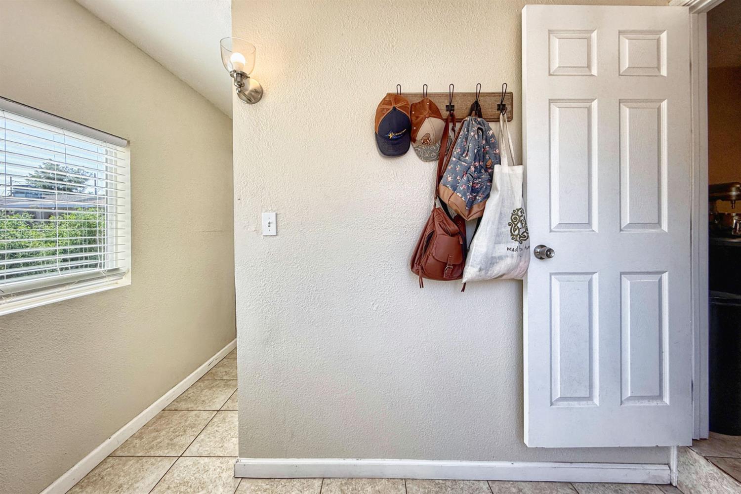 2638 Valley Dr, Atwater, CA 95301