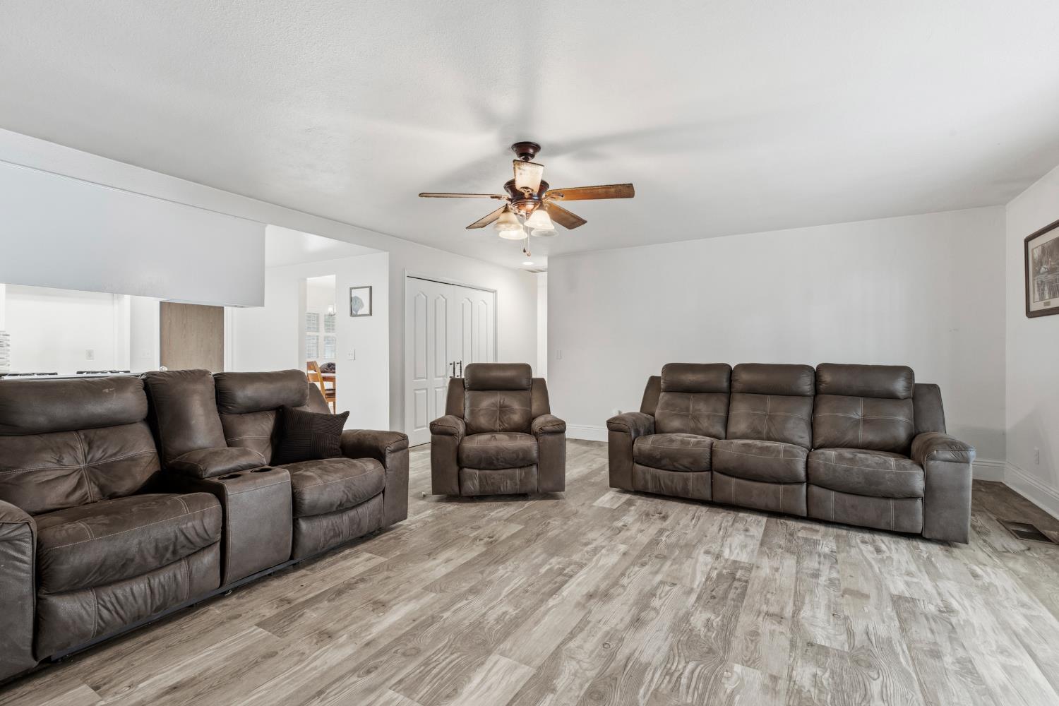 2412 Brodalski St, Atwater, CA 95301