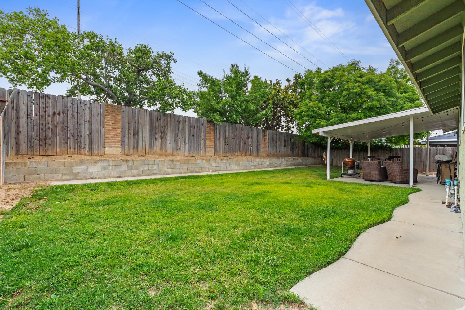 2412 Brodalski St, Atwater, CA 95301